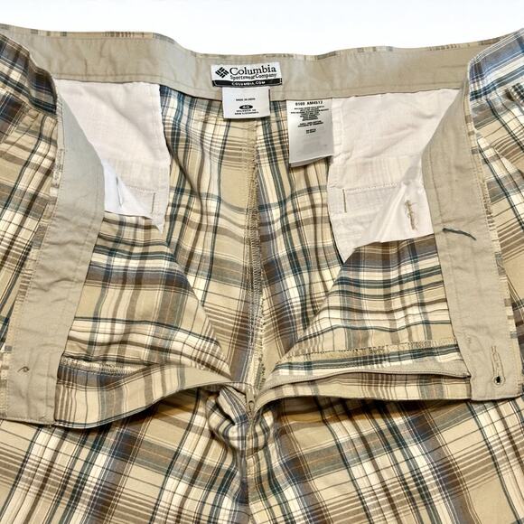 Vintage Columbia Chino Shorts Size 40 Brown Tan Blue Plaid Cotton 10" Inseam - Picture 3 of 8